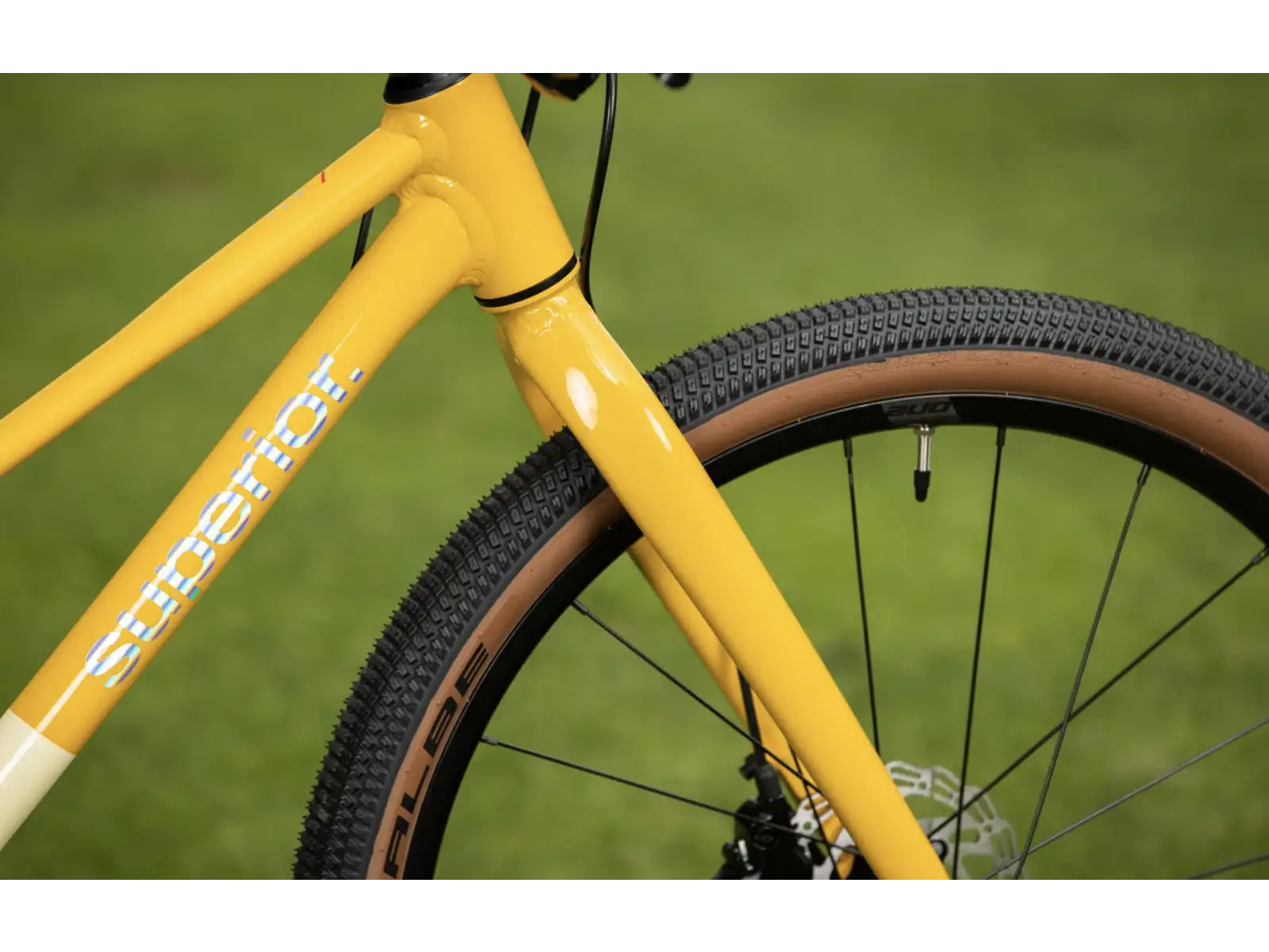 Superior F.L.Y. 24 dětské kolo Gloss Yellow