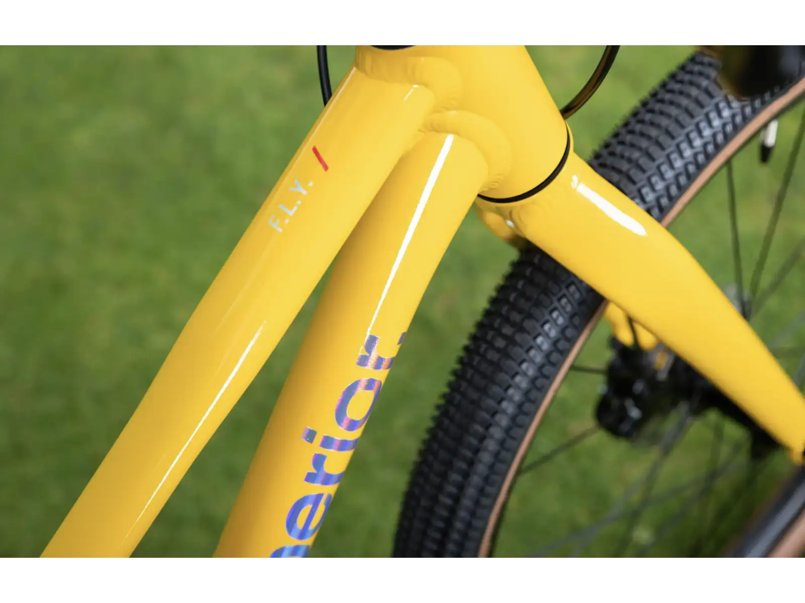 Superior F.L.Y. 24 dětské kolo Gloss Yellow