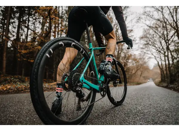 Goodyear County Ultimate Tubeless Complete 650x50 gravel plášť kevlar Tan