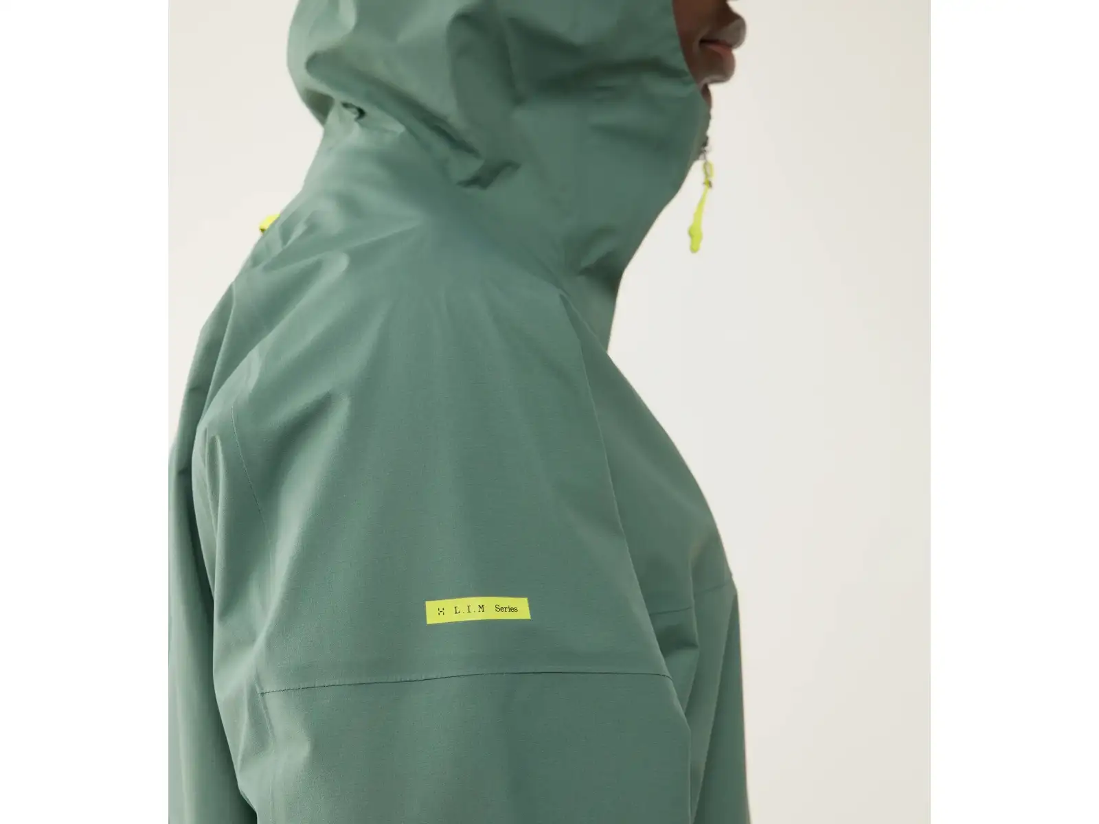 Haglöfs L.I.M AIRAK GTX pánská bunda  Chlorophyll Green