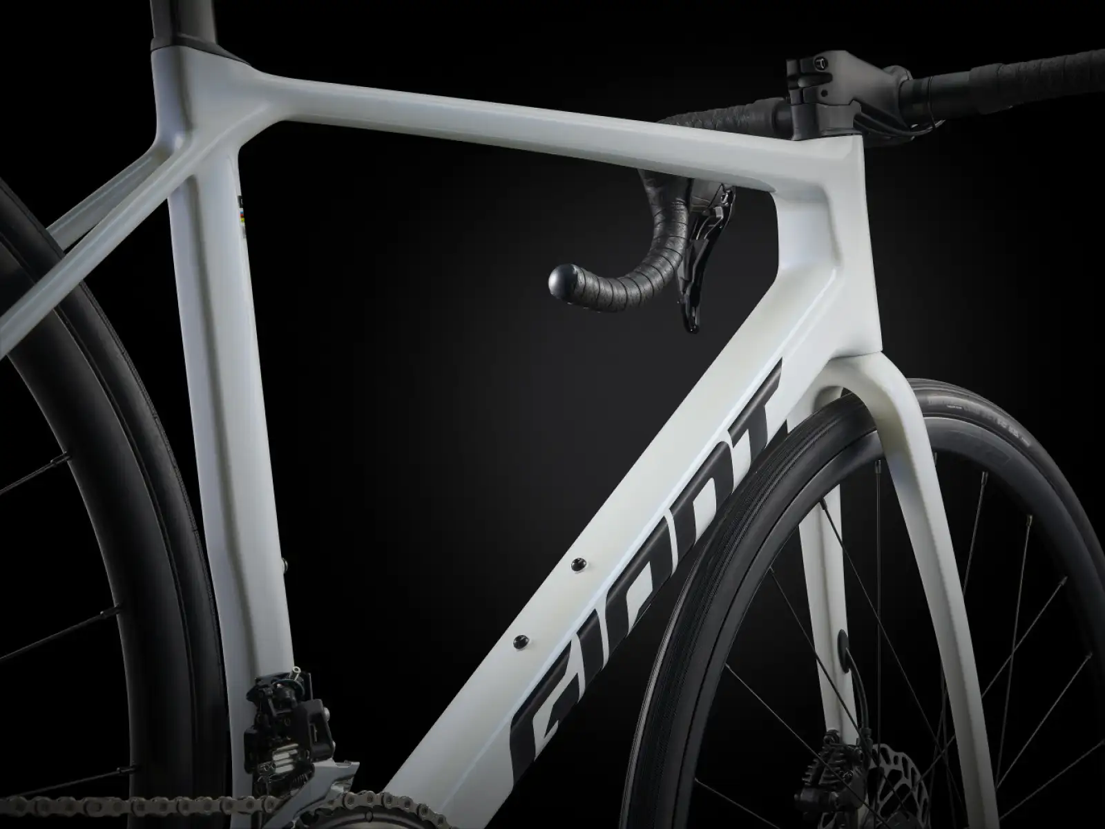 Giant TCR Advanced 2 KOM silniční kolo Illusion White