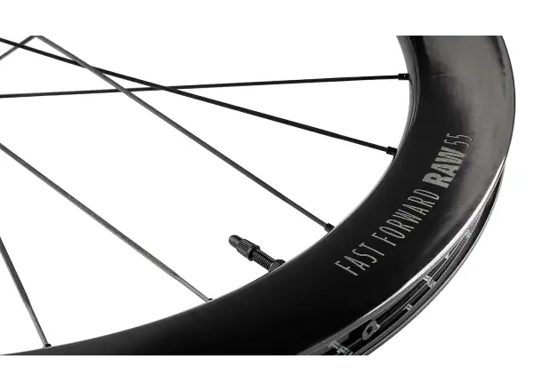 FFWD RAW CS 55 silniční vypletená kola Gloss Black