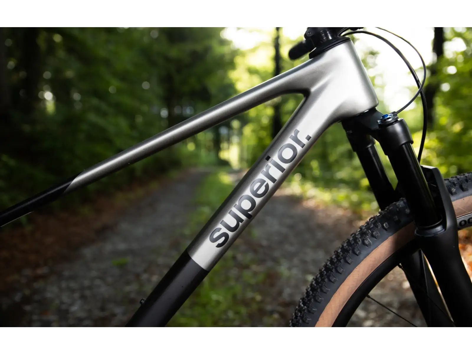 Superior XP 9.8 horské kolo Matte Carbon/Dark Chrome