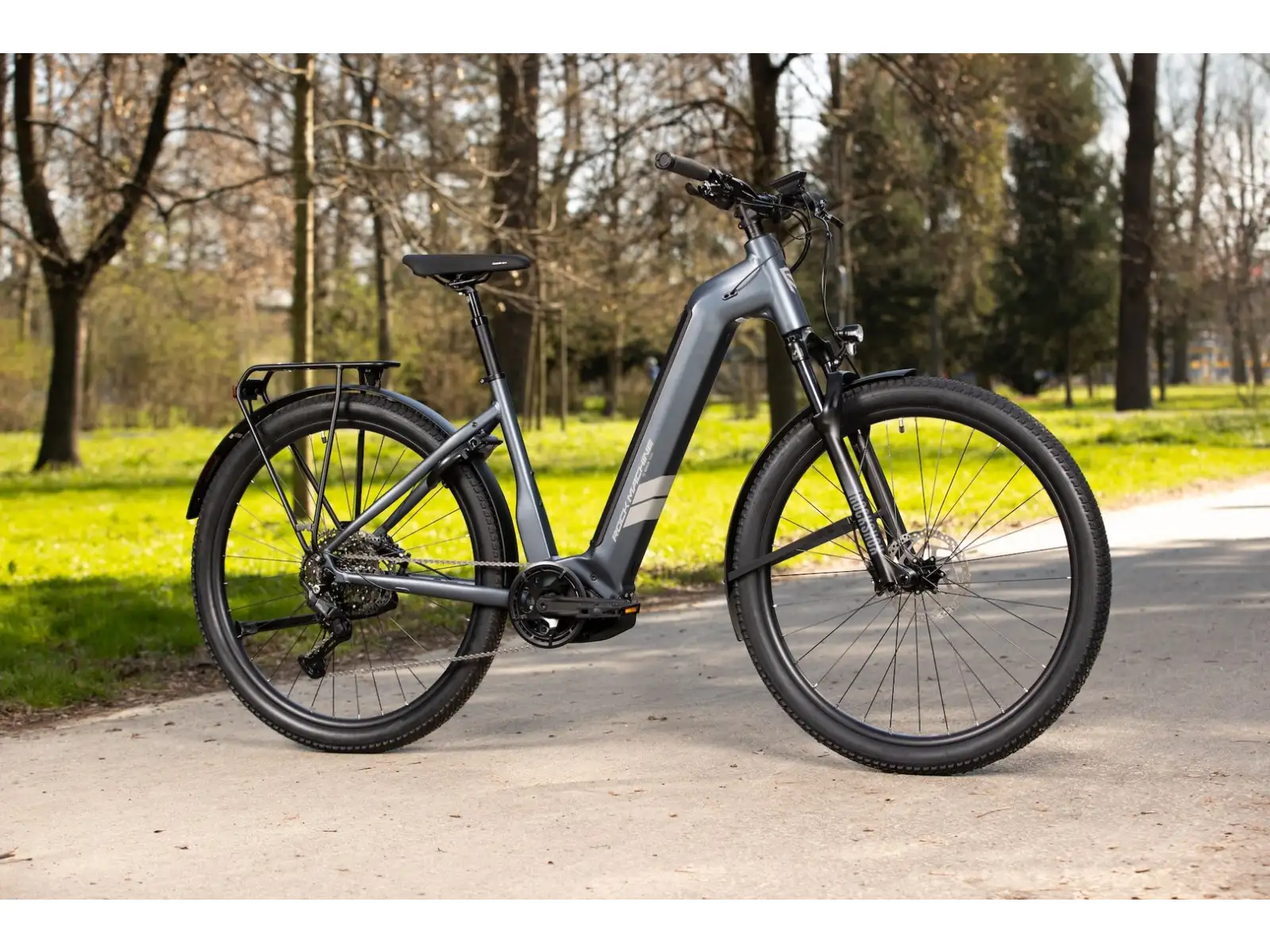 Rock Machine eRokk B90T nízkonástupové elektrokolo Matte Nightstrom Blue