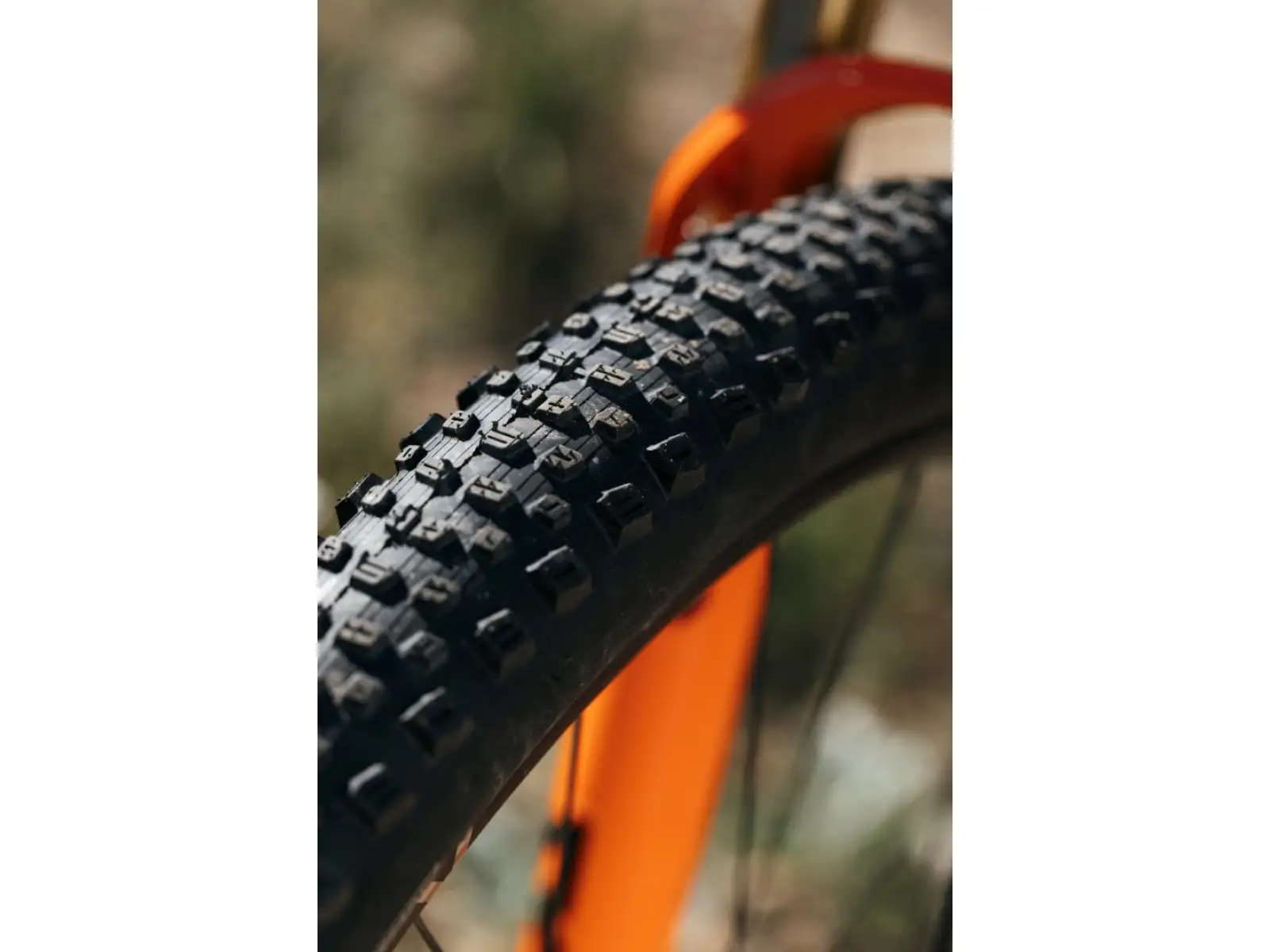 Kenda K-Series Dagger XC, TR 29x2,40" MTB plášť kevlar hnědá