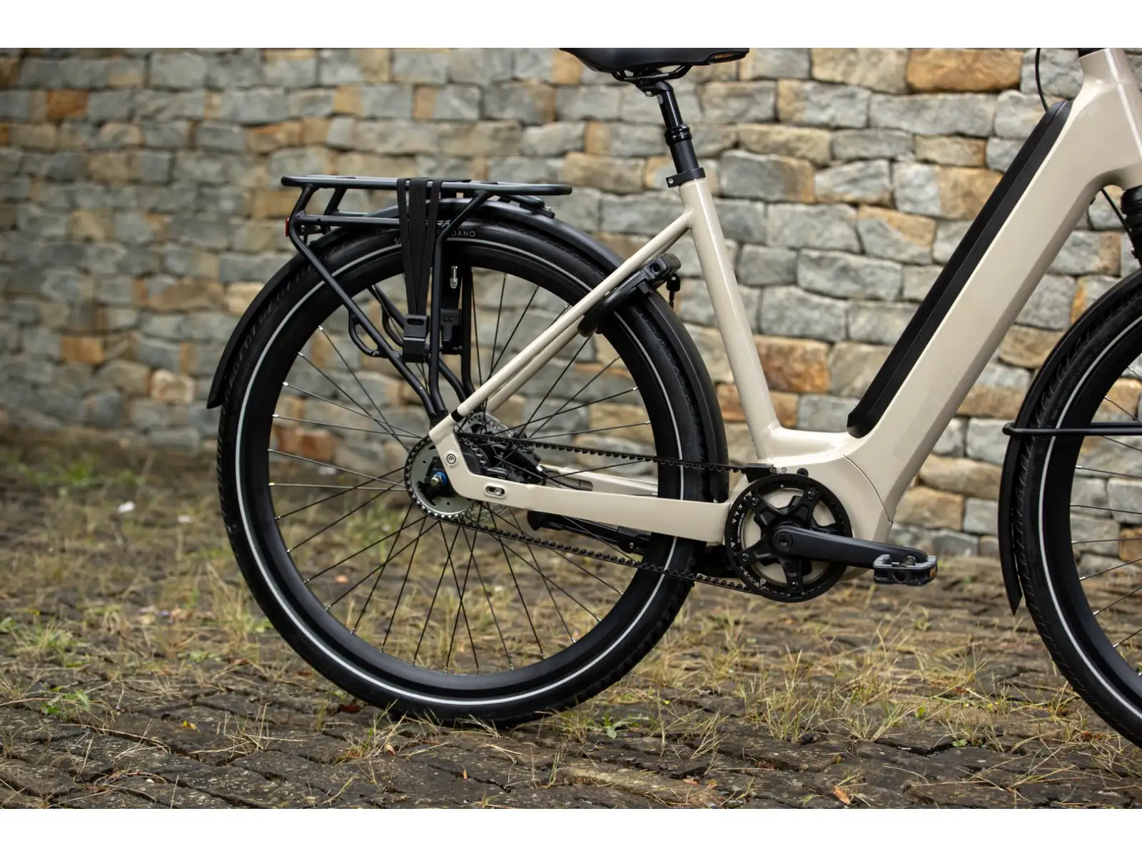 Superior eWAY 6.45 městské elektrokolo Gloss Dust