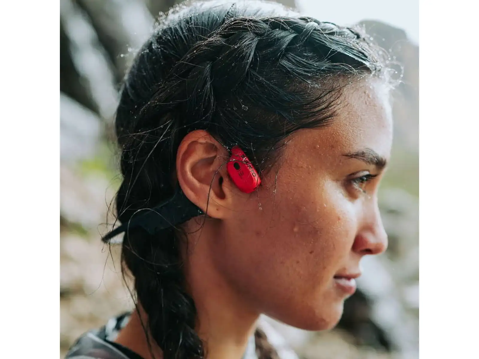 Suunto Wing sluchátka s nabíjecí stanicí Lava Red