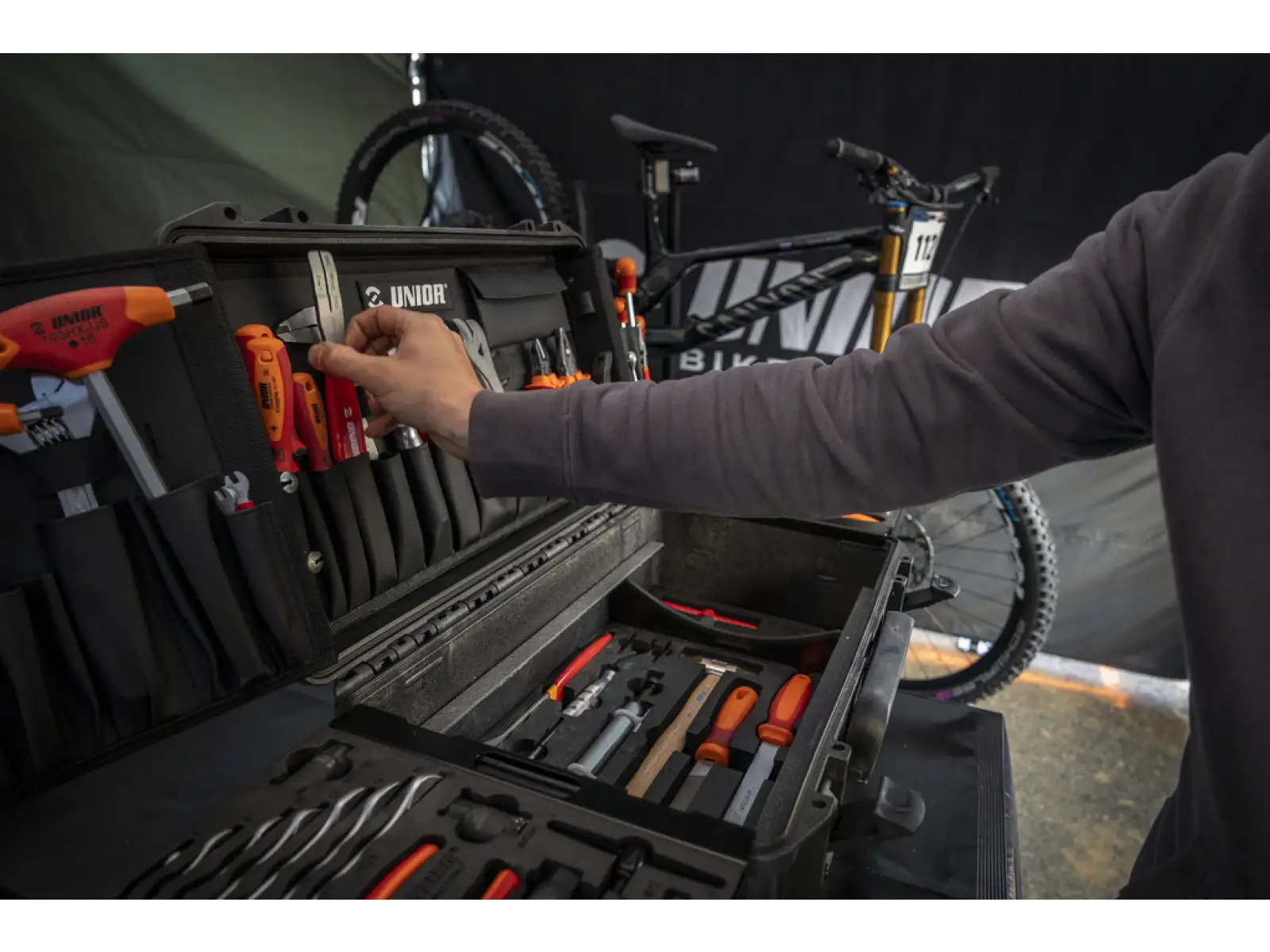 Unior Master Tool sada nářadí v kufru