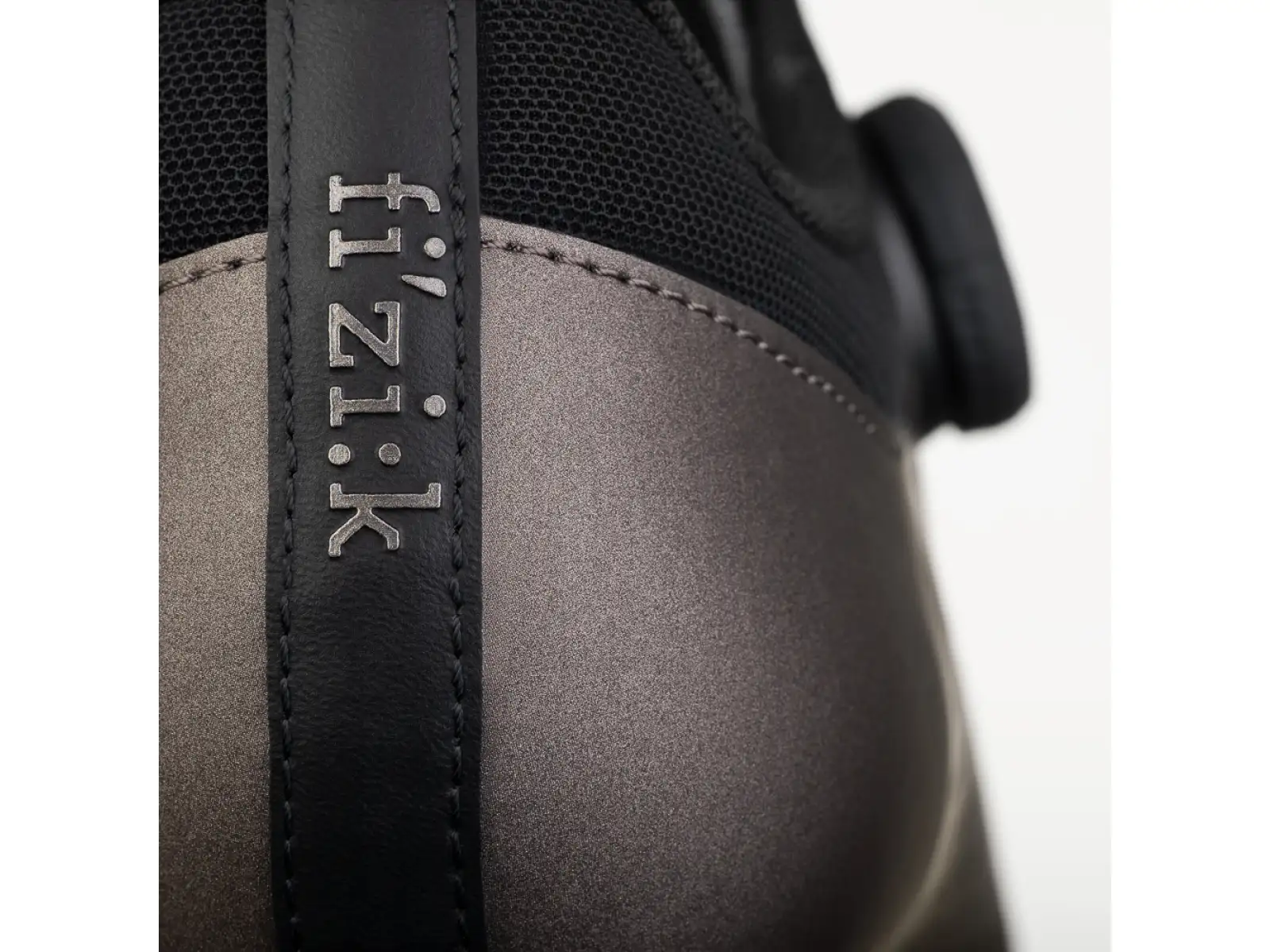 Fizik Vento Omna silniční pánské tretry Metal/Black