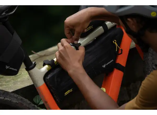 Apidura Expedition Frame pack New 2,8 l rámová brašna