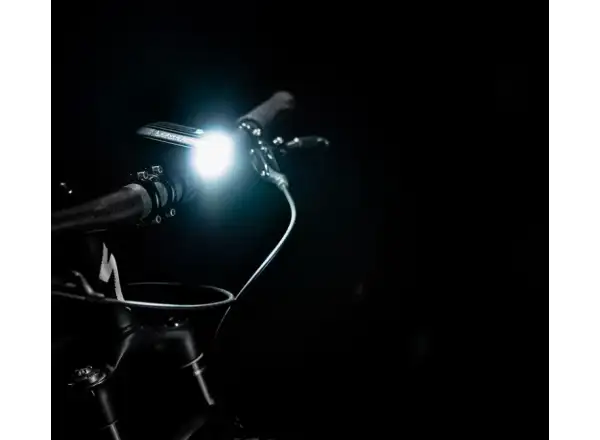 Lezyne Mirco Drive Pro 1000+ Front přední světlo Satin Black
