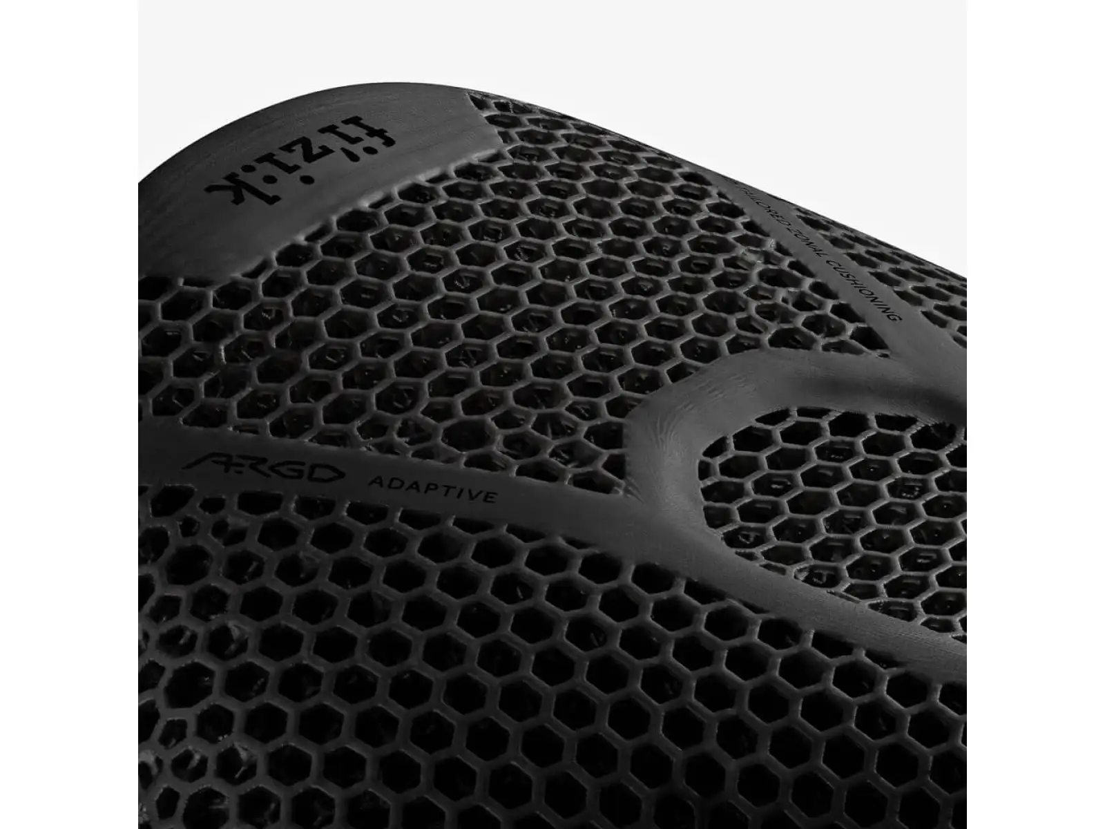 Fizik Vento Argo R1 Adaptive 140 mm sedlo