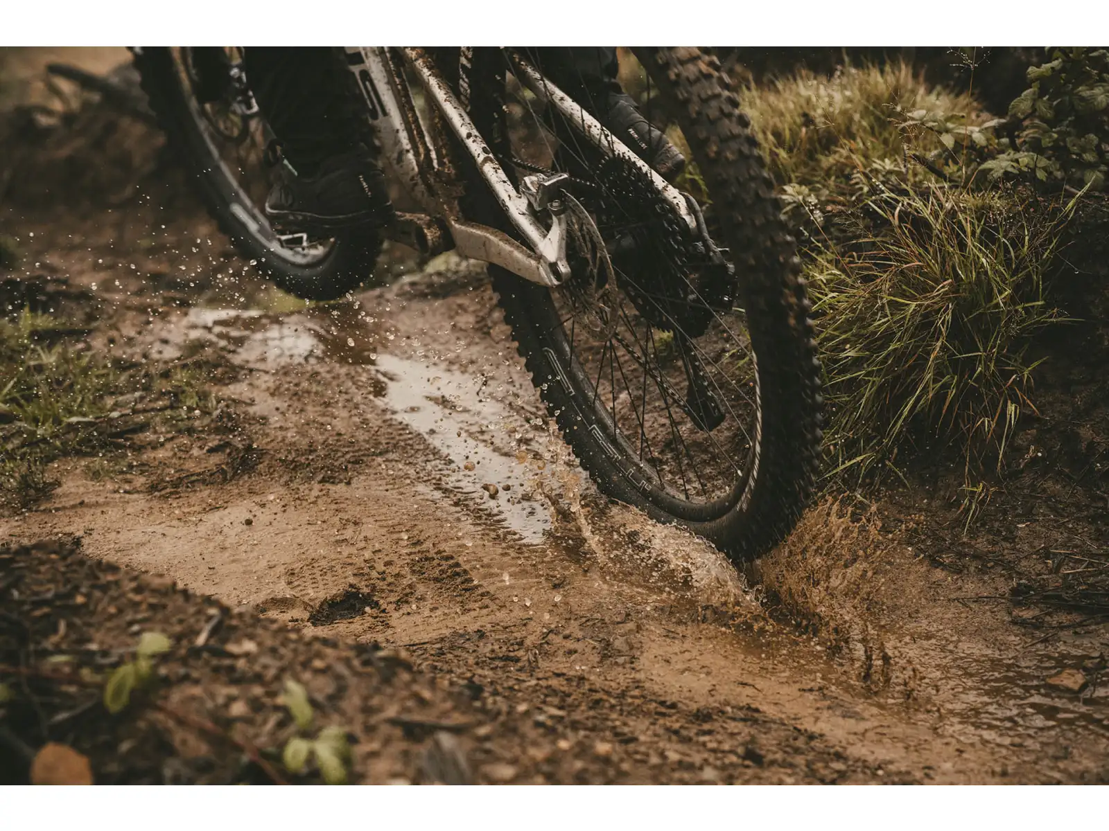 Goodyear Newton MTR Trail Tubeless Complete 27,5x2,40" MTB plášť kevlar