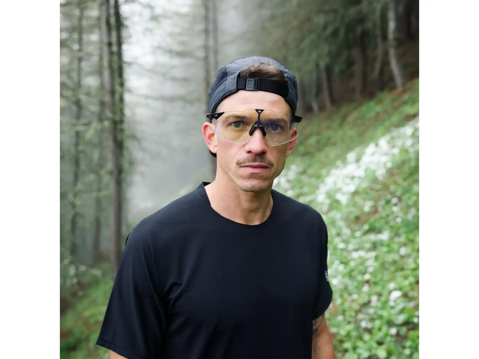 100% Hypercraft brýle Gloss Black/Photochromic Purple Mirror