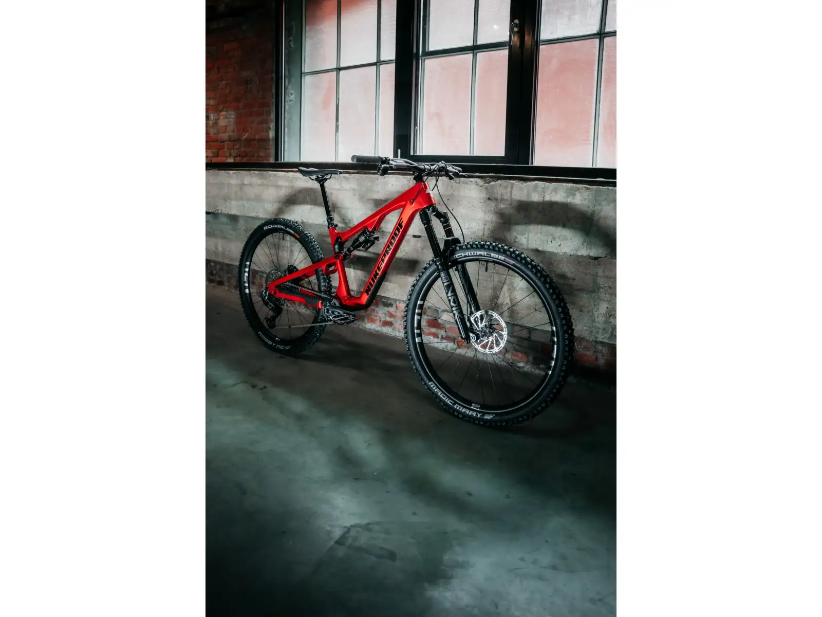 Nukeproof Reactor Carbon Pro 290 T-GX celoodpružené kolo Red