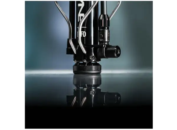 Lezyne Digital Travel Floor Drive pumpa Black