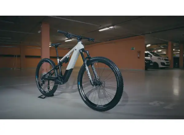 Superior eXF 9039 B celoodpružené elektrokolo Gloss Chrome/Matte Black