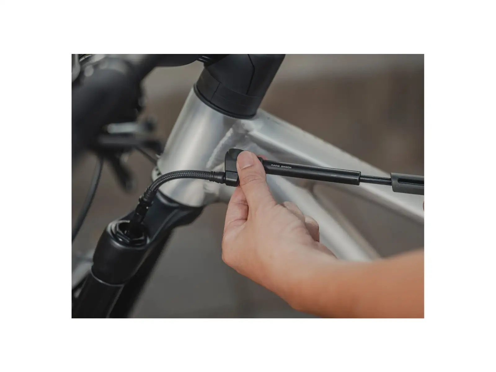 Topeak Nano Shock pumpa na vidlici