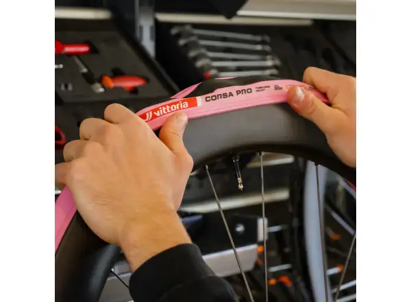 Vittoria Corsa Pro Pink TLR G2.0 28-622 silniční plášť kevlar
