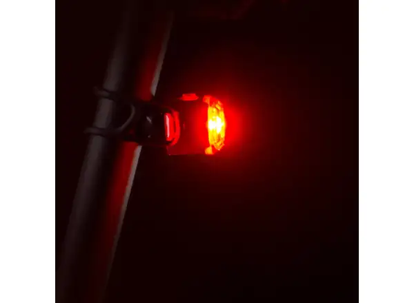 Lezyne Femto USB C Drive Rear zadní světlo Red