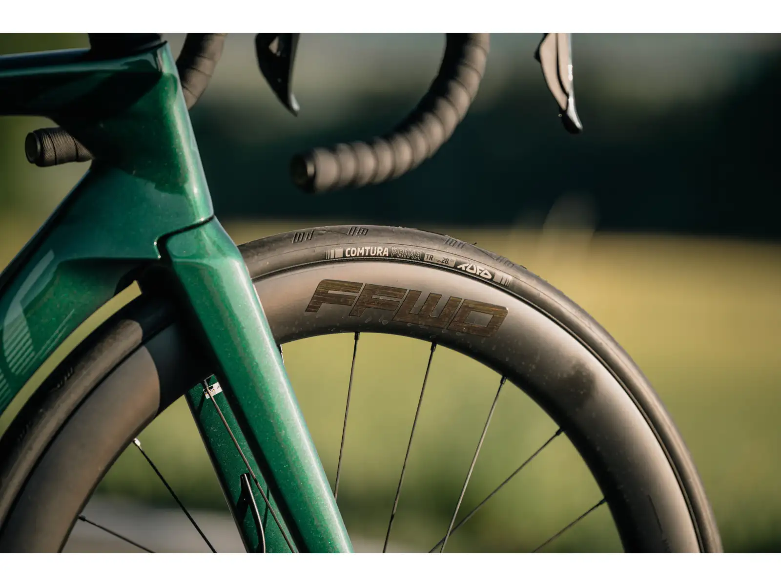 Isaac Meson Ultegra Di2 silniční kolo Jade Green
