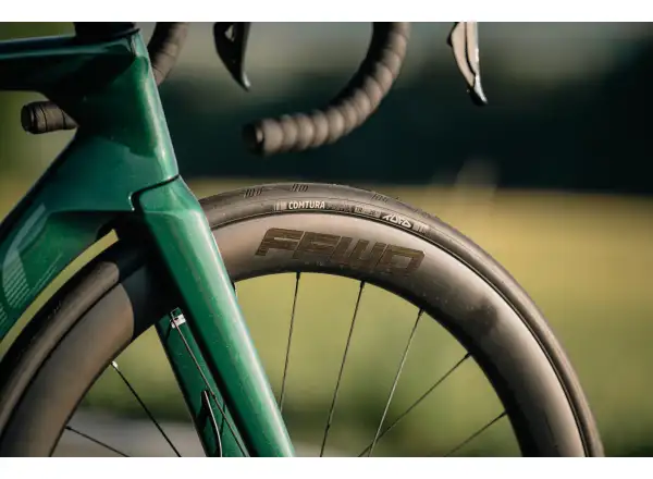 Isaac Meson Ultegra Di2 silniční kolo Jade Green