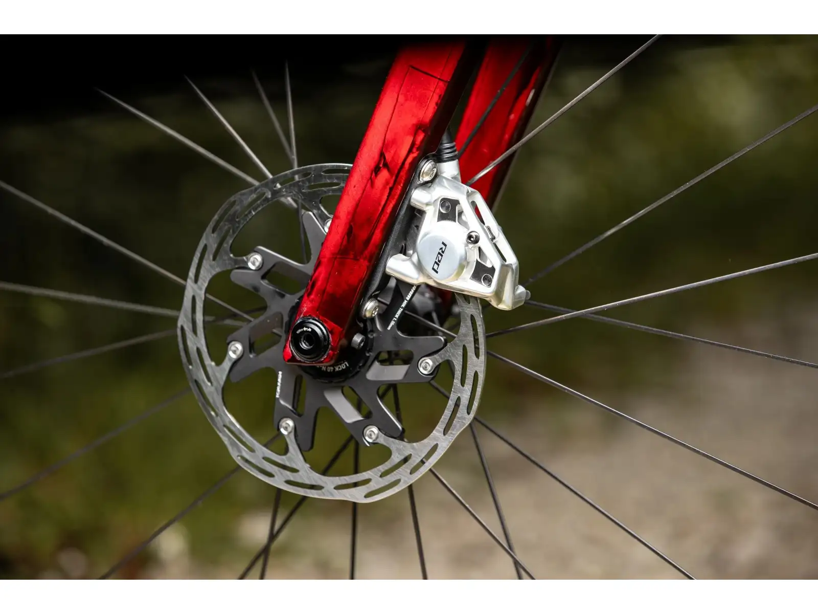 Superior XR 9.9 GR gravel kolo Matte Carbon/Gloss Red