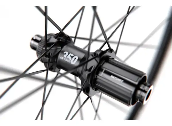 DT Swiss GR 1600 Spline DB 28" gravel vypletená kola black