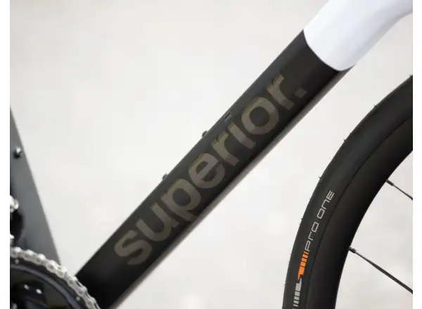 Superior X-Road 9.3 GF silniční kolo matte carbon / white