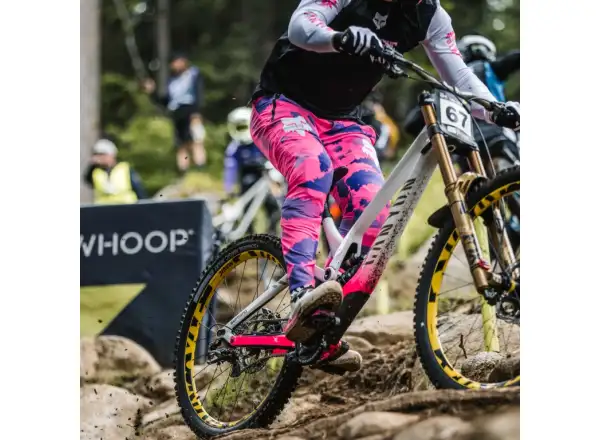 Mavic E-Crossride 1 29" 30mm Boost 6děr vypletená kola ořech Shimano HG