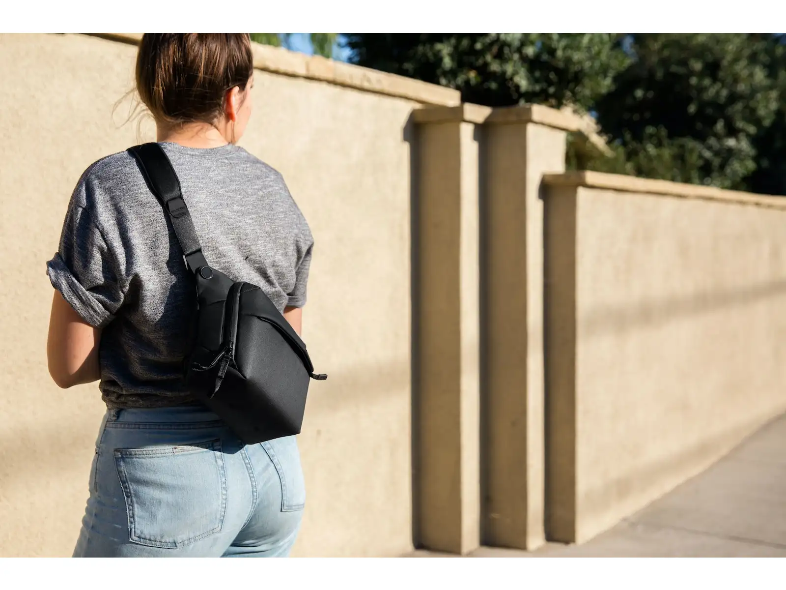 Peak Design Everyday Sling 3 l v2 ledvinka Black