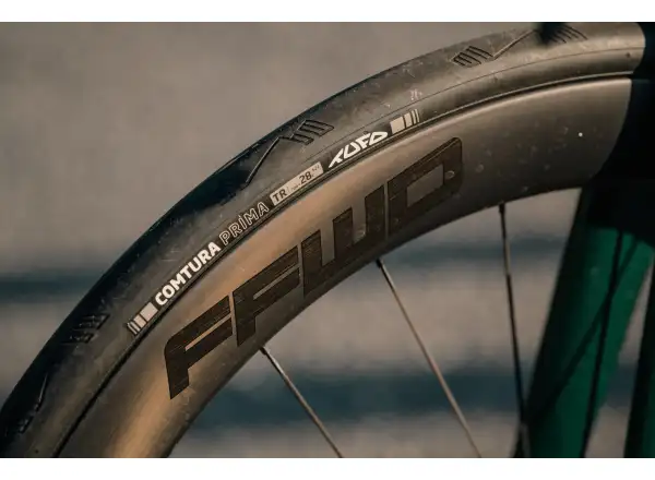 Isaac Meson Ultegra Di2 silniční kolo Jade Green
