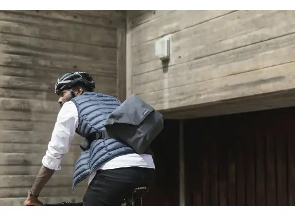 Apidura City Messenger batoh 13"