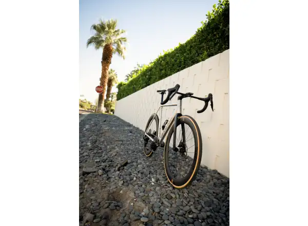 Cannondale CAAD 14 1 silniční kolo RAW