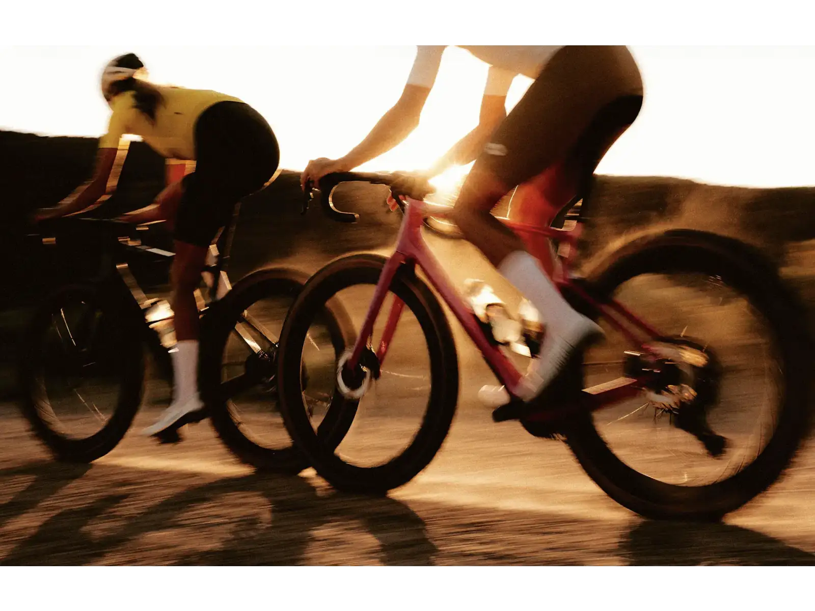 Cervélo Aspero SRAM Apex 1 gravel kolo Dusty Unicorn