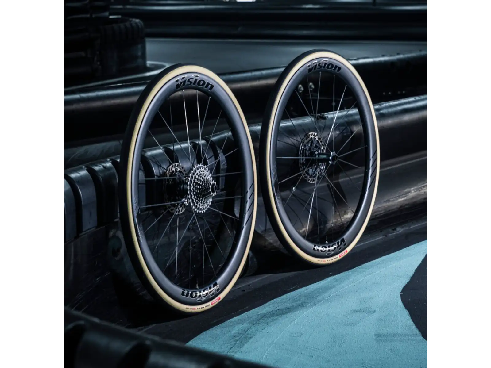 Vision METRON45 RS SILVER CS edition DB-CL CH-TL vypletená kola SH