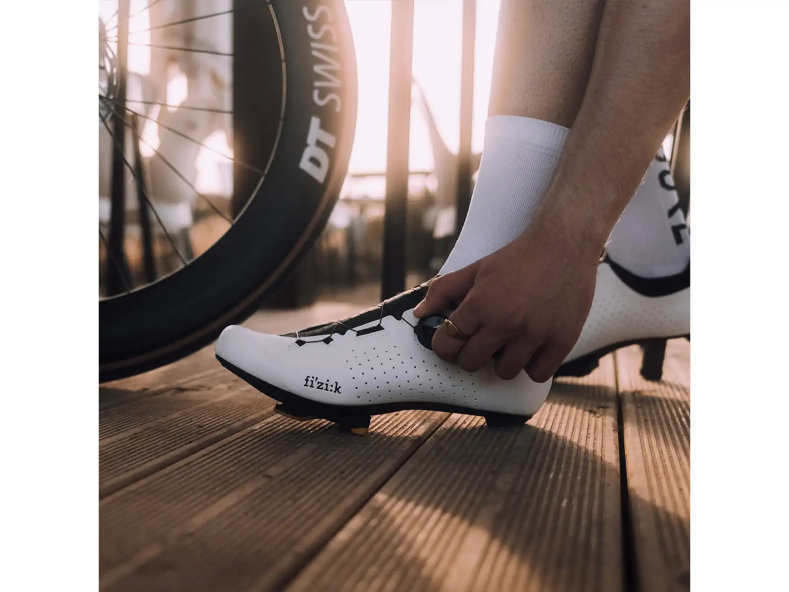 Fizik Vento Omna Wide silniční tretry White/Black