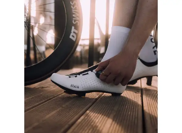 Fizik Vento Omna Wide silniční tretry White/Black
