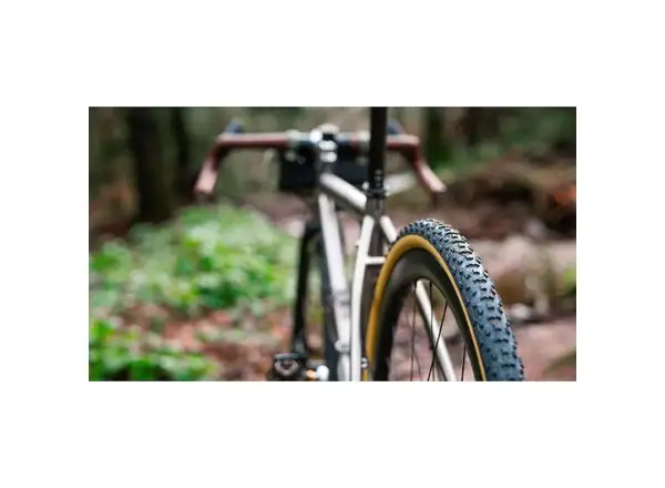 Challenge Gravine TLR Pro 700x40 gravel plášť Black/Tan