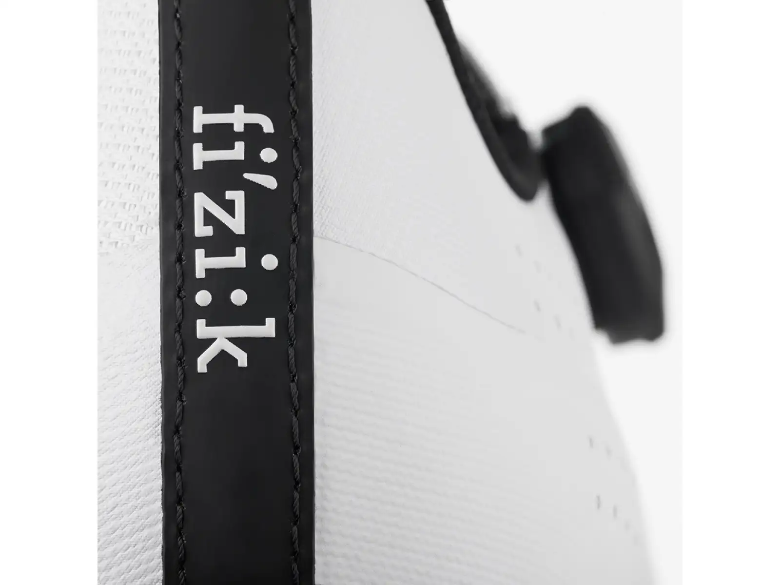 Fizik Tempo Overcurve R4 silniční pánské tretry White/Black