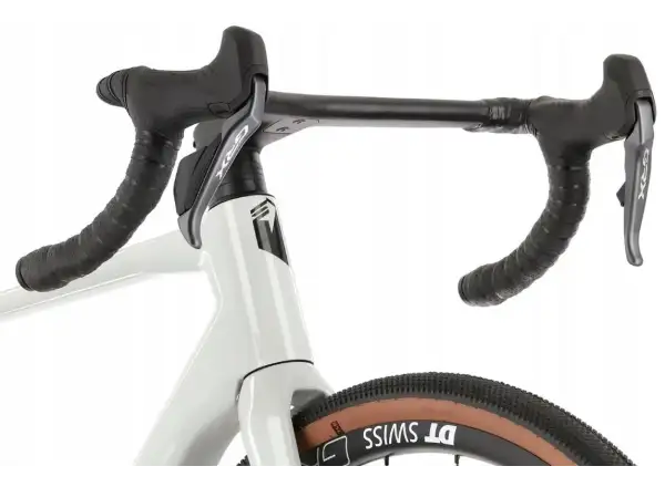 Superior X-Road Team Issue Di2 GR Gloss Grey/Copper gravel kolo
