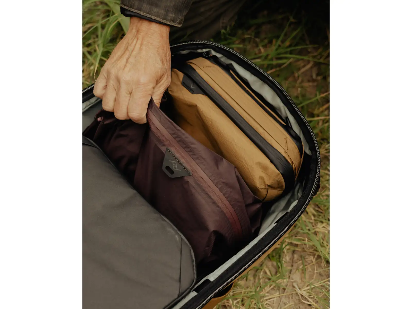 Peak Design Tech Pouch 2 l organizér Coyote