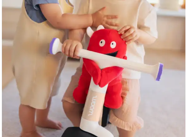 Woom WOW dětské odrážedlo Pop Peach