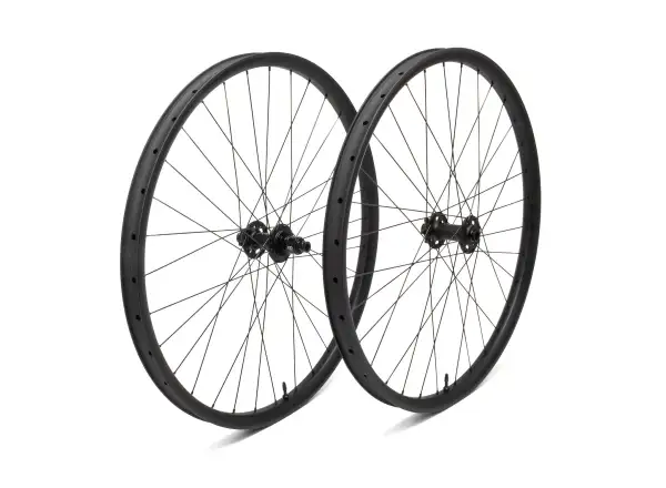 Javax ER521 Ratchet Disc IS6 karbonová 29" enduro kola