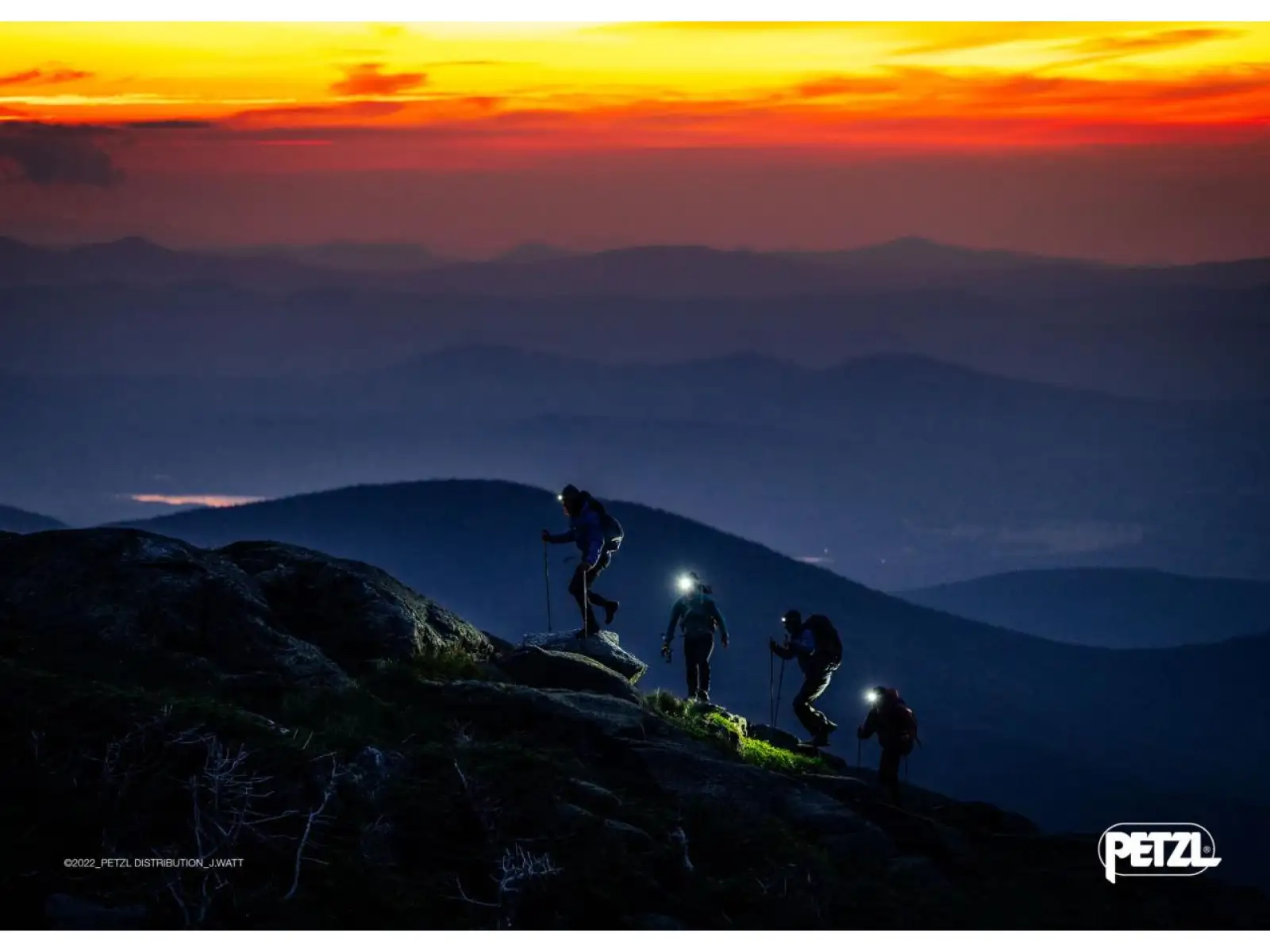 Petzl ACTIK 2025 čelovka červená