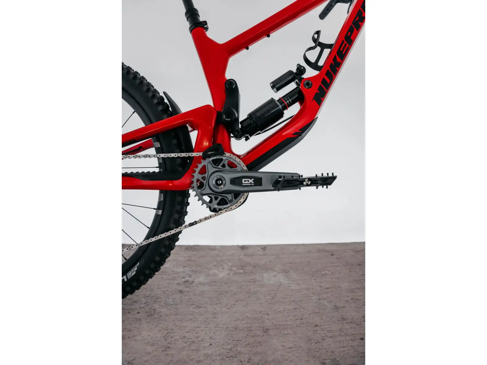 Nukeproof Giga Carbon Pro 297 T-GX kolo Red
