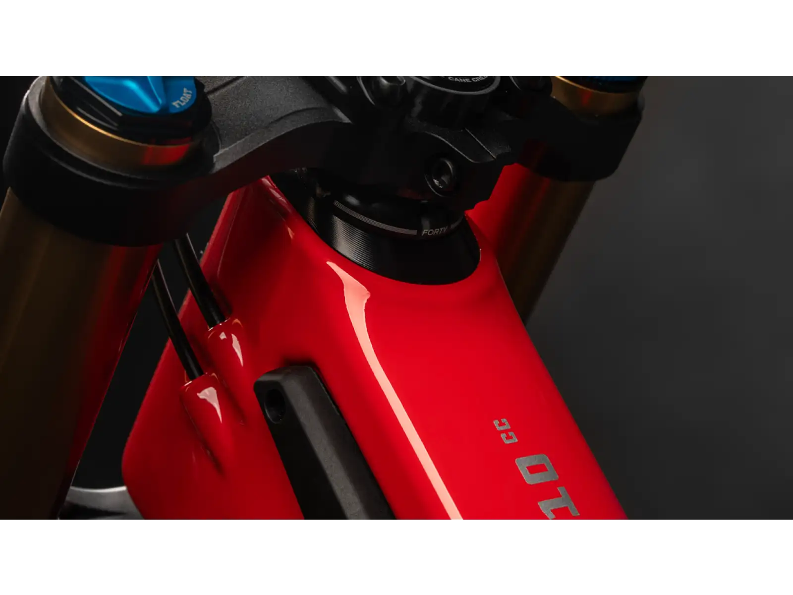 Santa Cruz V10 8 CC MX 27 DH X01 sjezdové kolo Gloss Liquid Blue