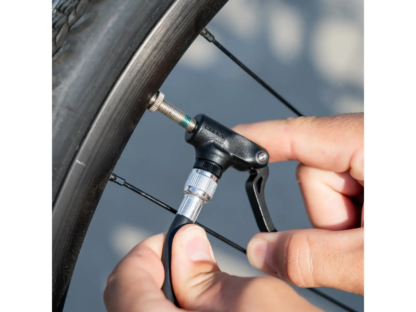 Lezyne Steel Floor Drive 3.5 Presta dílenská pumpa