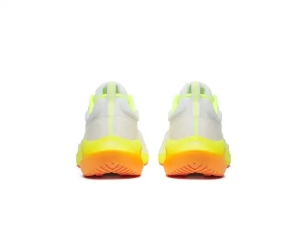Saucony Surge pánská běžecká obuv White/Citron
