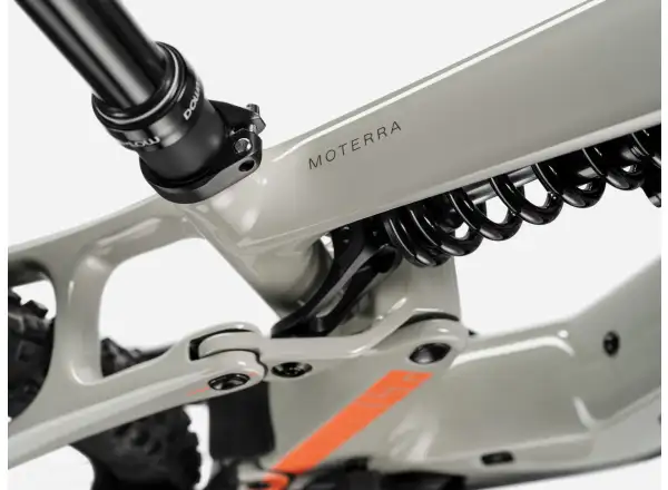 Cannondale Moterra Carbon LT 1 celoodpružené elektrokolo Tiger Shark